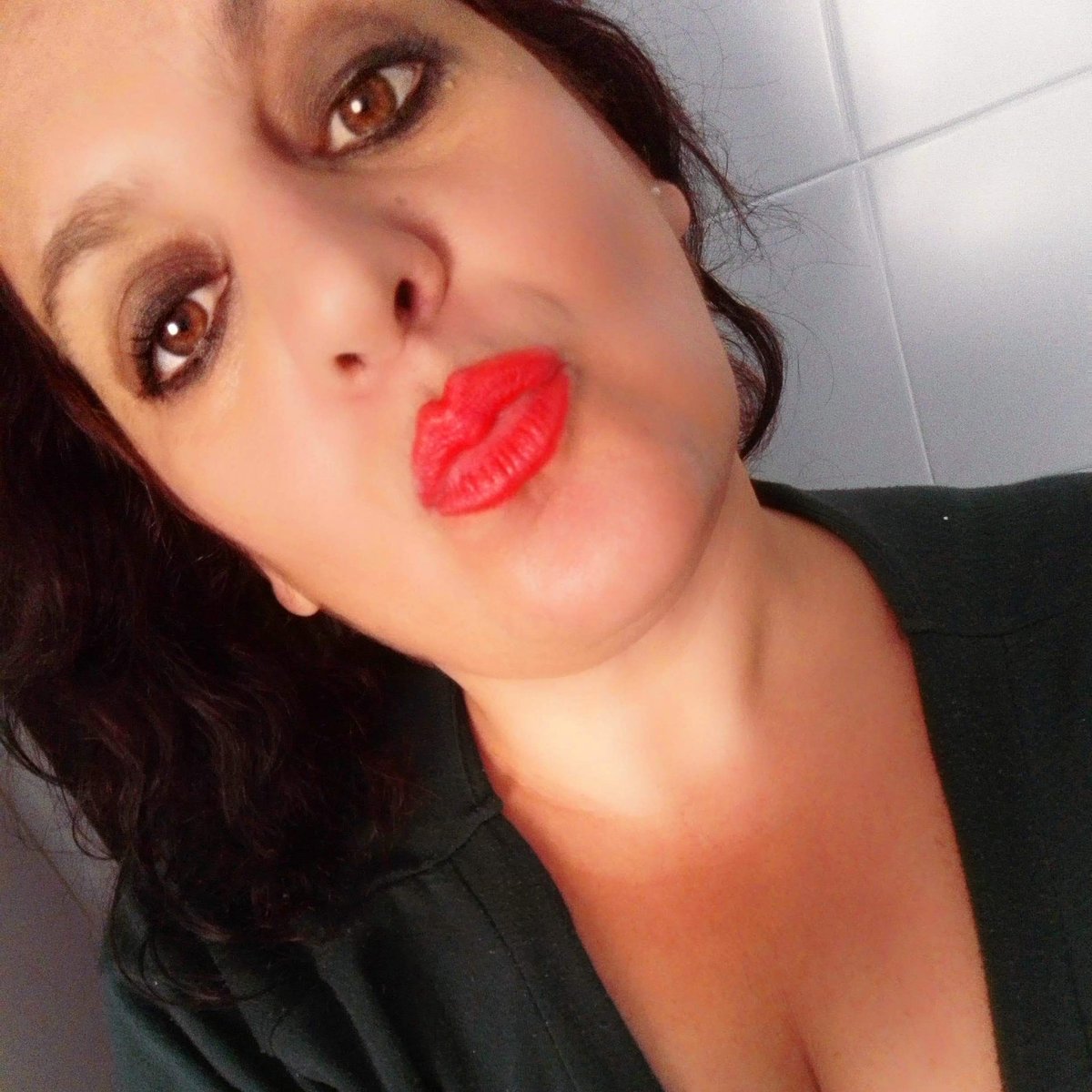 iloliviaa's tweet image. Dicen que una se ve más bonita con los labios coloraos...si o que?? #Pregunto