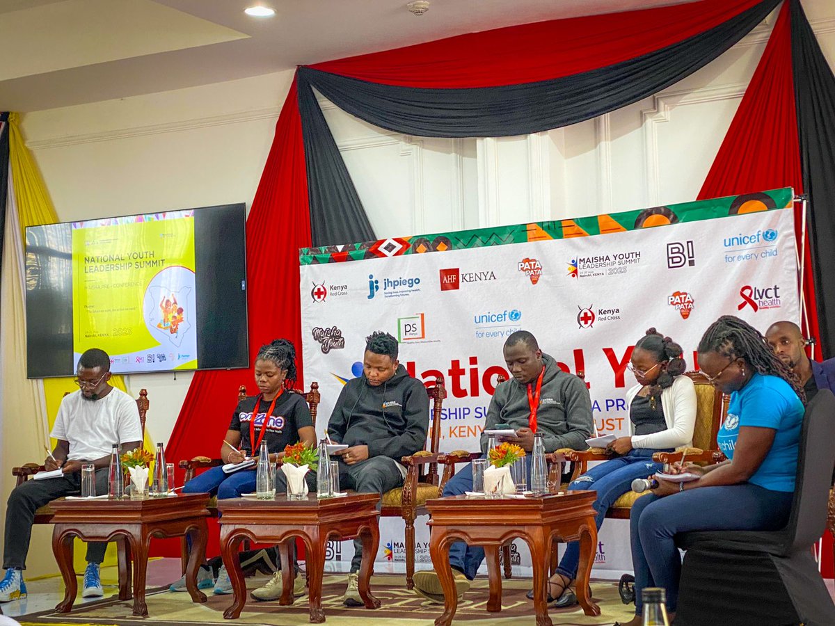 maisha_youth1's tweet photo. The panel session on the peer-to-peer engagement model for HIV prevention at the National #YouthLeadershipSummit is shedding light on an important question: Does it really work?
Join the conversation and gain valuable insights on effective strategies.
#MaishaConference2023 https://t.co/1PmF7cWwqM