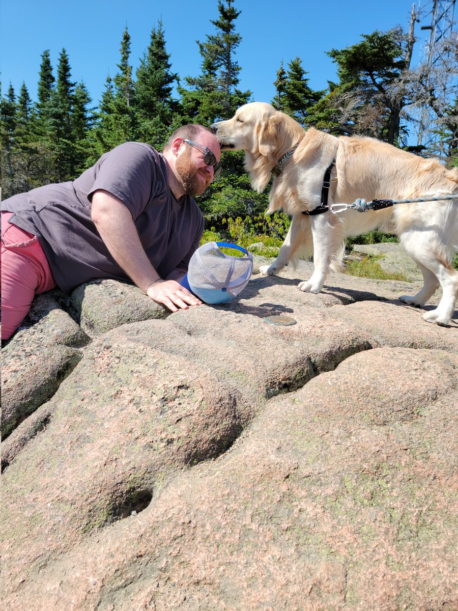 E_Vaan's tweet image. Top of Cadillac Mountain, Acadia National Park #BenchmarkHunt #SummerofSurveying