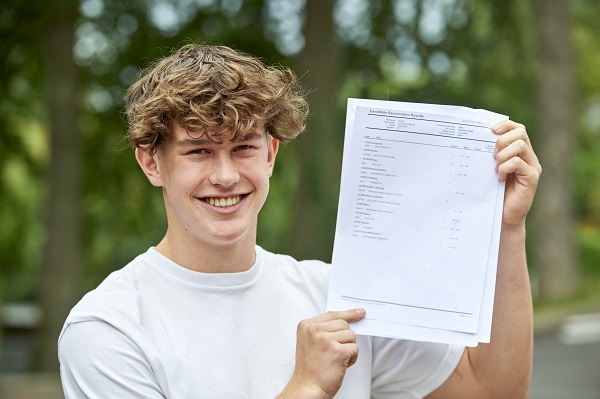 Caterham_School's tweet photo. 🌟 Jack of all trades AND master of NINEs! 🎉After his sister's A Level triumph last week, Jack takes the stage with a spectacular set of grade 9s. Sleepless night? Check. Results delight? Double check! From physics to economics, Jack’s A Level line up is ready to roll. 📚 Jack’s looking forward to getting back to school life 🏉🏑🏏 ready to tackle rugby, hockey, & cricket. Jack's golden advice: Embrace teacher support and extra sessions, they make the difference! 📝📚@hmc @HawthornsSchool https://t.co/Oe5YfpLQev