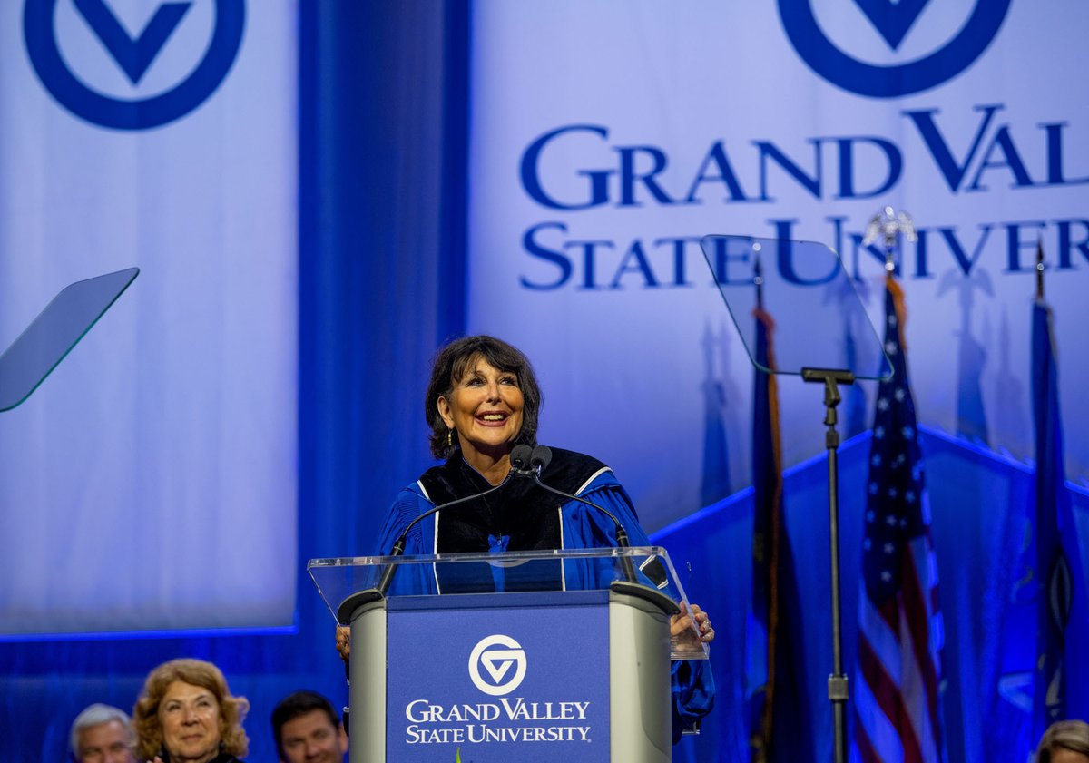PhillyGVPres's tweet photo. A Convocation unlike any in GVSU's history! Thanks to everyone who packed the Fieldhouse to welcome the largest incoming class GVSU has ever seen! https://t.co/sMwALRya9f