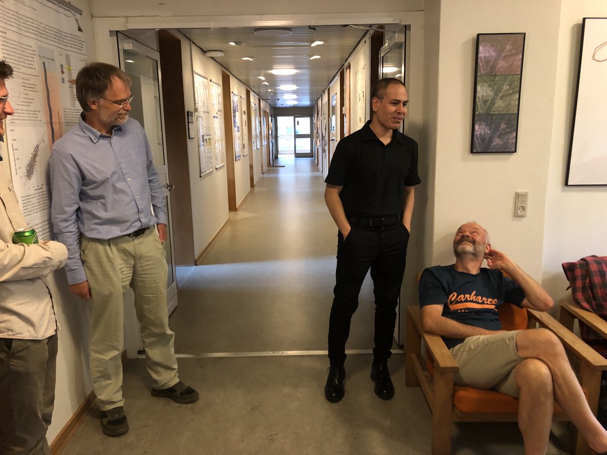Center for Electromicrobiology tweet media