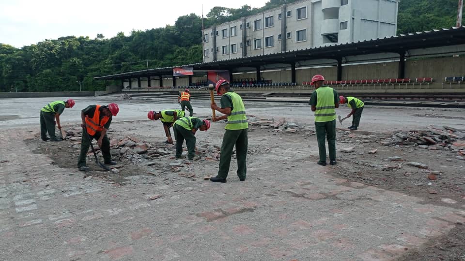 61_brigada's tweet photo. #25Ago|| Con dedicación y esfuerzo la 61 BRING construye y reafirma su compromiso de lealtad, utilizando sus habilidades para mejorar nuestra infraestructura.
#CodazziPresente #MundoMultipolarYPluricéntrico
@dhernandezlarez
@hljohan
@Redi_Capital2
@ZODI41capital
@somos_ejercito https://t.co/VhtGEoxzkV