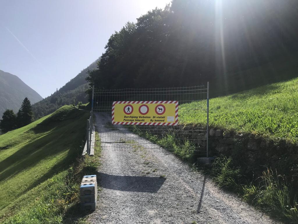 ⛈️ Prognostizierter Starkregen erfordert gemeinsame Massnahmen! GFO Glarus Süd bittet auf MeteoSchweiz-Warnungen zu achten und verantwortungsbewusst zu handeln. Sicherheit geht vor! #GFOEinsatz #SicherheitGehtVor #WetterWarnung