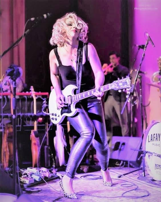 scmtnsolfest's tweet photo. SFF.. It's Samantha Fish Friday again! Catch Samantha Live at Santa Cruz Mountain Sol Festival on Saturday 9/16.  tickets available at https://t.co/4NxUQmY1E4

#samanthafishmusic #samanthafish #santacruzderby #benharper #benharperandtheinnocentcriminals #jackiegreene https://t.co/7FbNmq6qlI