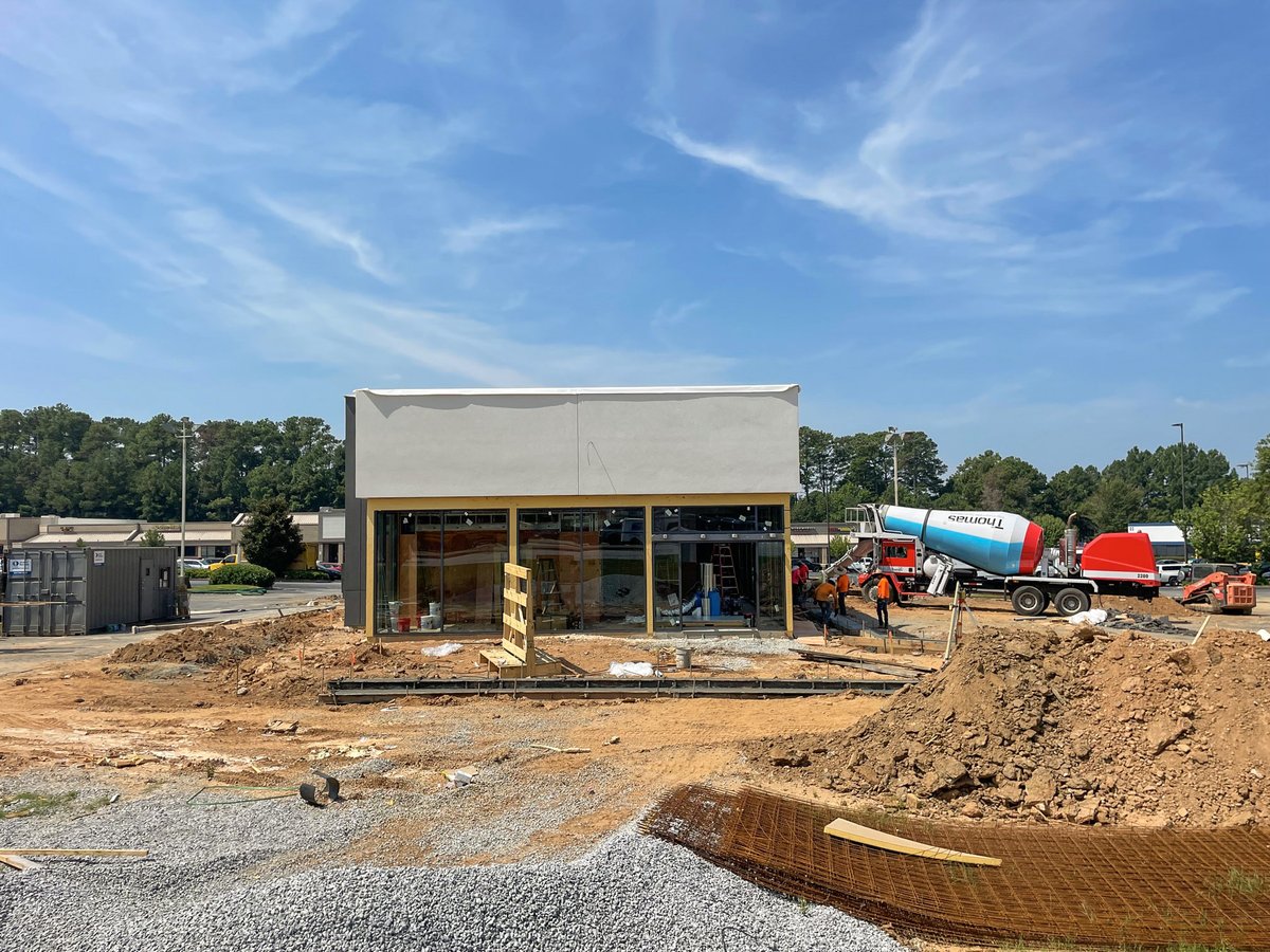 Stafford_Prop's tweet photo. We know that guac is extra, and we're extra-excited to see the progress of this Chipotle at our Pleasant Hill Point shopping center in Lawrenceville, Georgia. Did you spot the "Chipotlane" service window? #realestatedevelopers #shoppingcenters #chipotle  #chipotlane https://t.co/5sagFrbzsQ