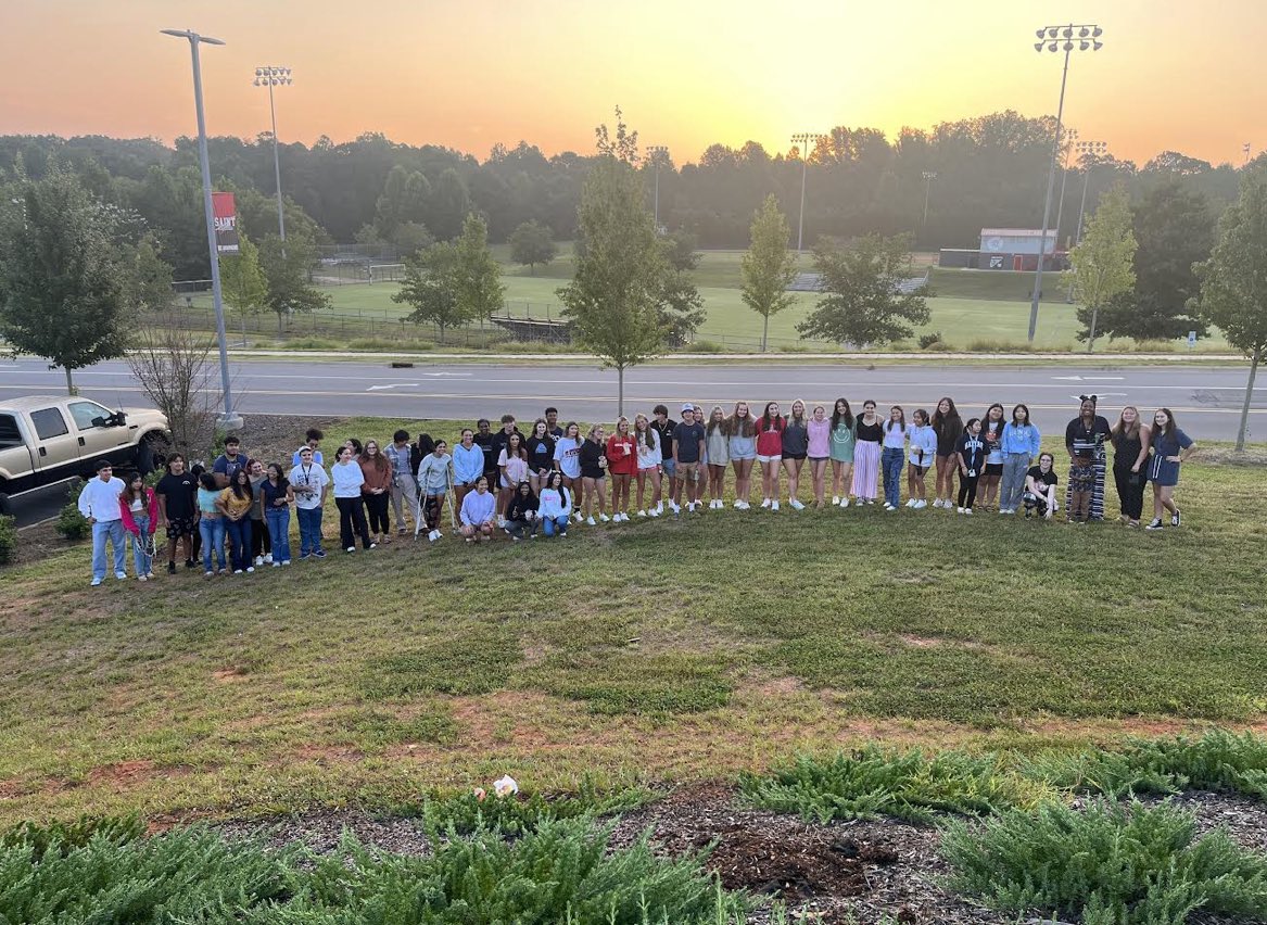 SSHSIndians's tweet image. The Class of 2024 is fueling up for their senior year by gathering for an early sunrise