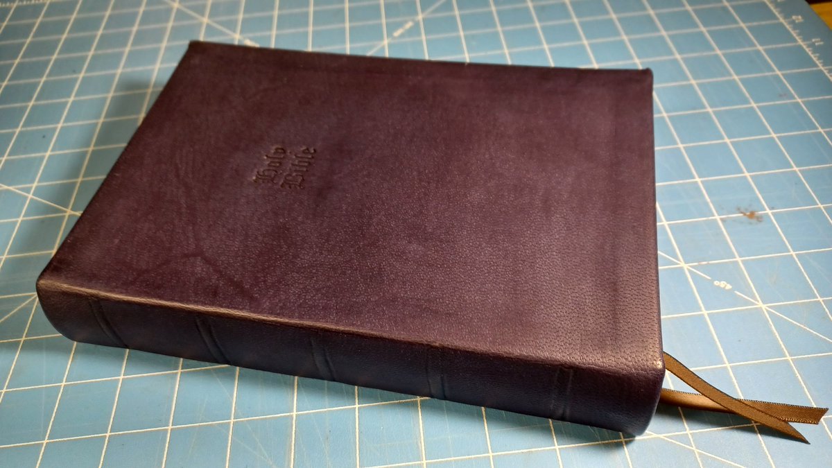BulldogBearded's tweet photo. New Bible rebinds!
Hardback blue goatskin ESV Creeds & Confessions.
1758 KJ New Testament.
Black & green goatskin ESV Creeds & Confessions.
Blue goatskin NET Bible.
Available for sale at Edinburg, VA Ole Time Festival, September 15-17, 2023.
#Bible #Rebinds #goatskin https://t.co/YxOC8pl3Dx