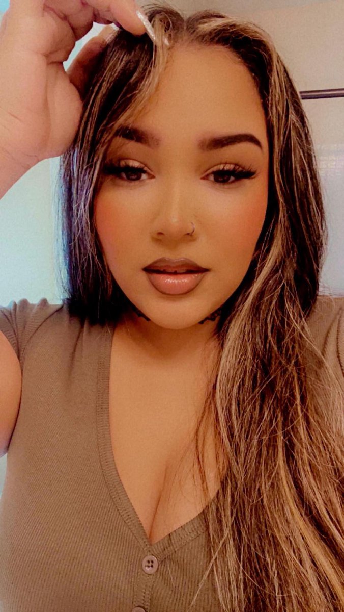 BaddAzzMia94's tweet photo. ๐๐๐ Once I get my lashes done.. itโs literally nothing you can tell me ๐๐๐ I love client cams
Ig @yhulovemialashes to book for this dramatic classic
#charlestonlashes #charlestonlashtech #charlestonlashextensions #sclashartist #clientcam #nclashes #nclashartist https://t.co/0ayjnWzVK4