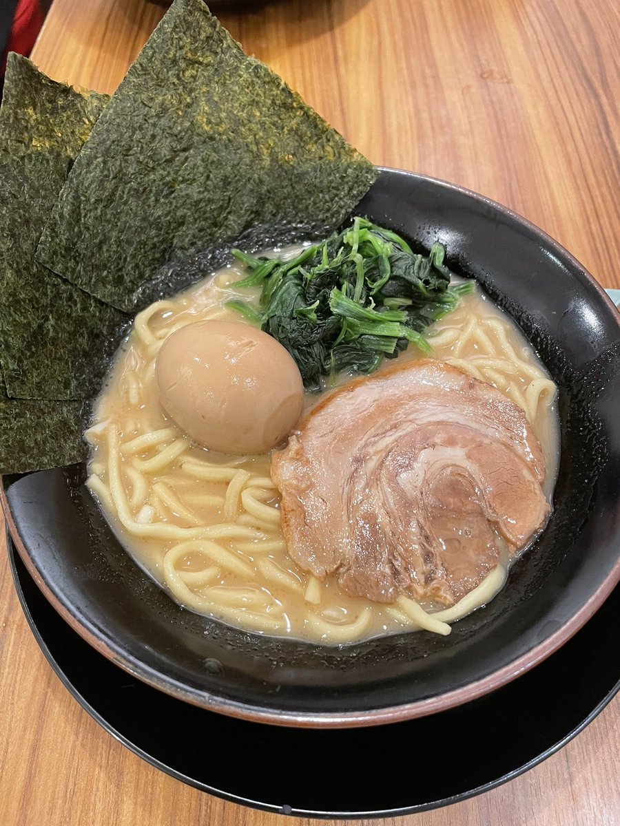 AnyaForger46's tweet photo. 明日も神宮行くぞー https://t.co/rJxToBIYrt
