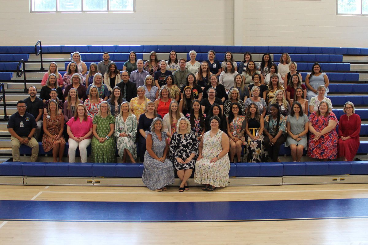 So excited to start another year with our fantastic MVES Bobcat team. ⁦<a href="/MVESBobcats/">MVESBobcats</a>⁩ #allinbcps