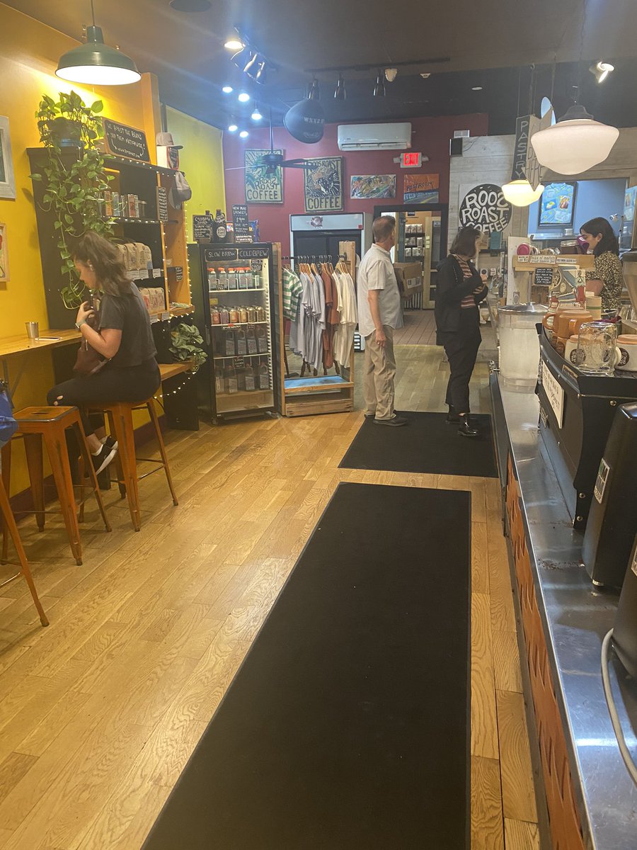AADLeli's tweet photo. The “how much of Ann Arbor is without power today” index, as measured by the number of people in line @roosroast, is surprisingly low! 

If you’re without power this morning, all @aadl locations are on the grid and online to get you through your day. See you at the library! https://t.co/1hqd8zPAN9