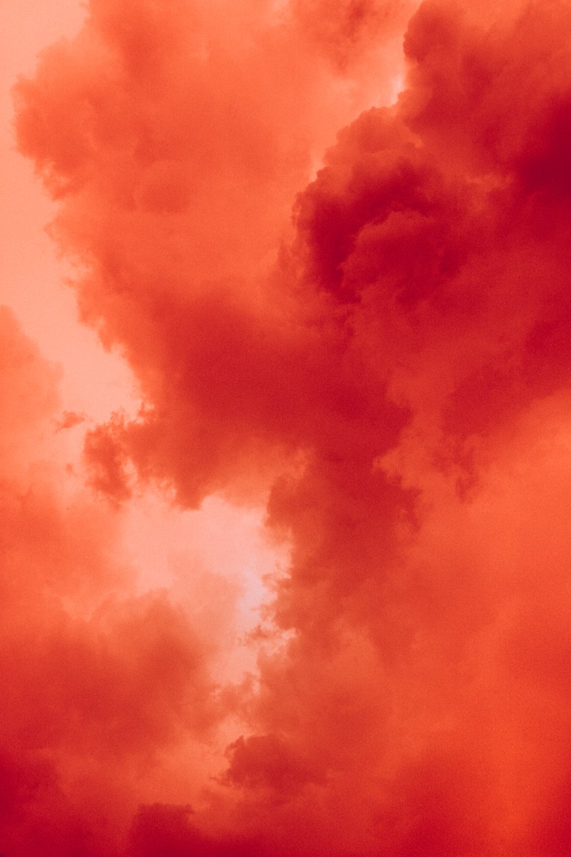 gmunk's tweet photo. gm gm ๐ง๐ฌ there was a beautiful thunderstorm last night and grabbed some full-spectrum cloud action โ๏ธ #InfraMunk https://t.co/a3io517Wjf