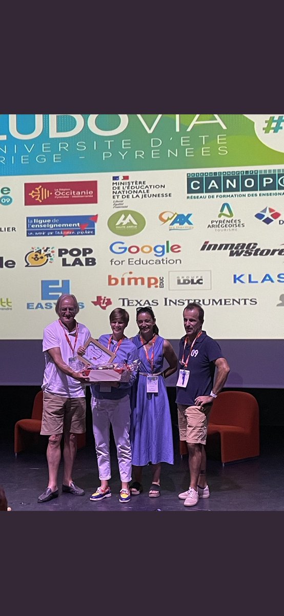 Orianne Ledroit (@orianneledroit) on Twitter photo La rentrée. 4 jours à #Ludovia. Mes premiers.
4 jours intenses et enrichissants autour de la #edtech. Quelques selfies (<a href="/AudeGueneau/">Aude Guéneau 🍓</a>). Un panier gourmand gagné.
Résultat : des batteries chargées à bloc pour la rentrée et les défis qui attendent <a href="/EdtechFrance/">EdTech France 🇫🇷🇪🇺</a> ! La rentrée. 4 jours à #Ludovia. Mes premiers.
4 jours intenses et enrichissants autour de la #edtech. Quelques selfies (<a href="/AudeGueneau/">Aude Guéneau 🍓</a>). Un panier gourmand gagné.
Résultat : des batteries chargées à bloc pour la rentrée et les défis qui attendent <a href="/EdtechFrance/">EdTech France 🇫🇷🇪🇺</a> !
