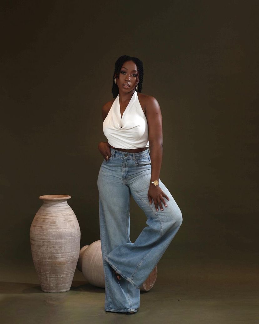 NRTCNigeria's tweet photo. @thebeverlynaya radiating confidence and charm. 📸😍✨ 

#nrtcnigeria #nrtcnigeriapost #beverlynaya #fridaylook https://t.co/YrE3UVnVnz