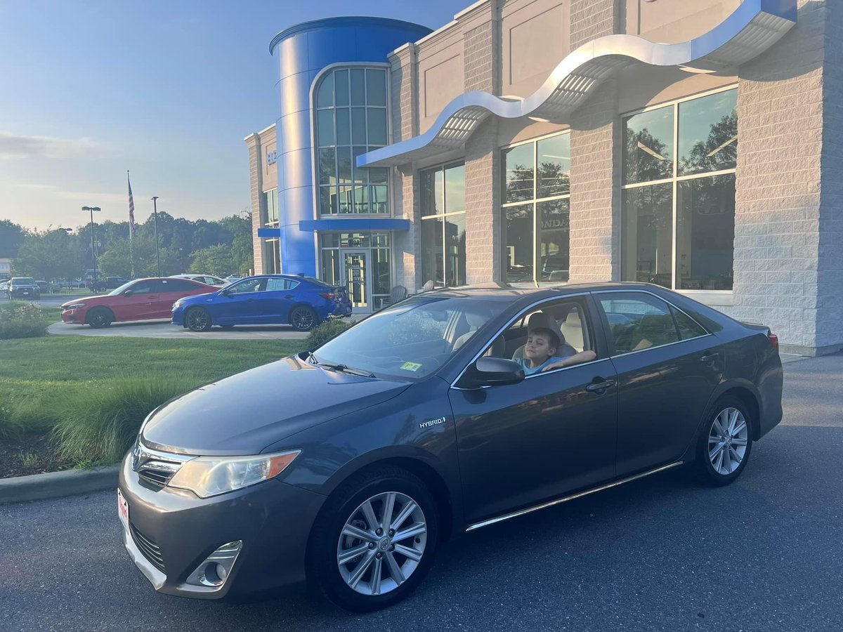 Just a bunch of happy customers over here 😃😃😃

#cogginshondaofbennington #benningtonvt #manchestervt #hoosickfallsny #rutlandvt #berkshires #pittsfieldma #southernvt #cogginsautogroup #honda #hondadeals #hondalife #deals