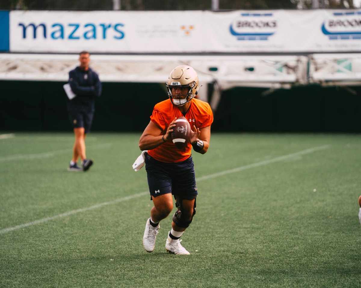 NavyFB's tweet photo. last practice before gameday

#GoNavy | #RollGoats https://t.co/MXYvvoPvsy