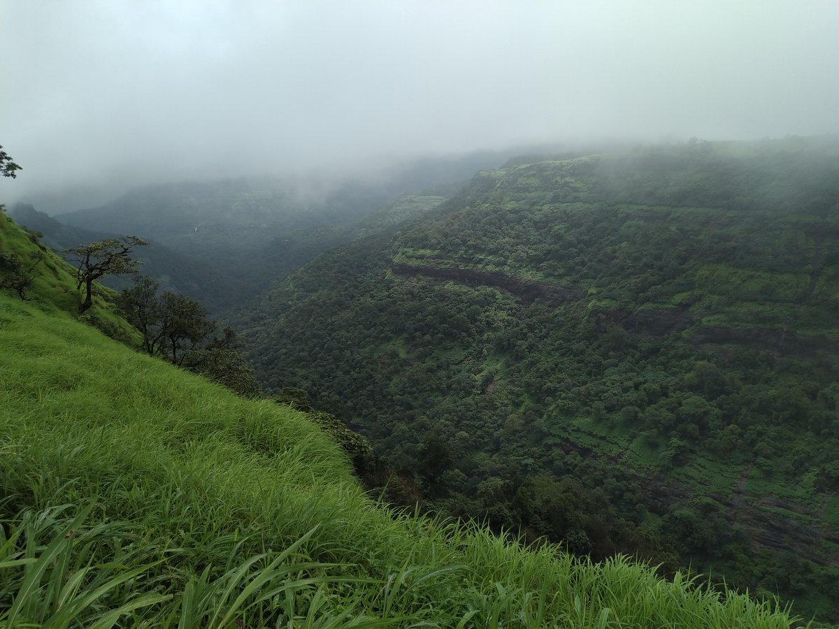 SubinSiby's tweet image. Visited Lonavala before heading off to #RubyConfIndia2023 tomorrow 💎