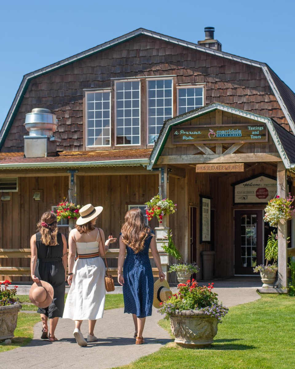 victoriavisitor's tweet photo. Calling all cider connoisseurs: Merridale Cidery &amp; Distillery is hosting its 5th annual Cider Harvest Festival on Sep. 24 in #CobbleHill. With over 15 of BC’s top cideries on site, this event is the perfect kick-off to fall.

📍: @merridalecider

#fallharvest #festival #bccider https://t.co/vhwmKT8hCH