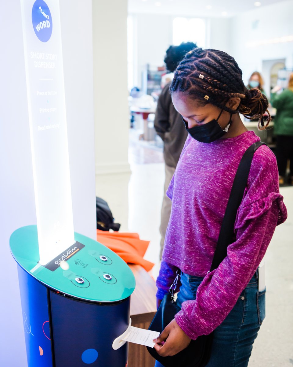 Add a little more magic and spontaneity to your Planet Word visit with a stop by our Short Story Dispenser! With the touch of a button, you can dispense a little literary souvenir to take home with you. (📷 Les Talusan)