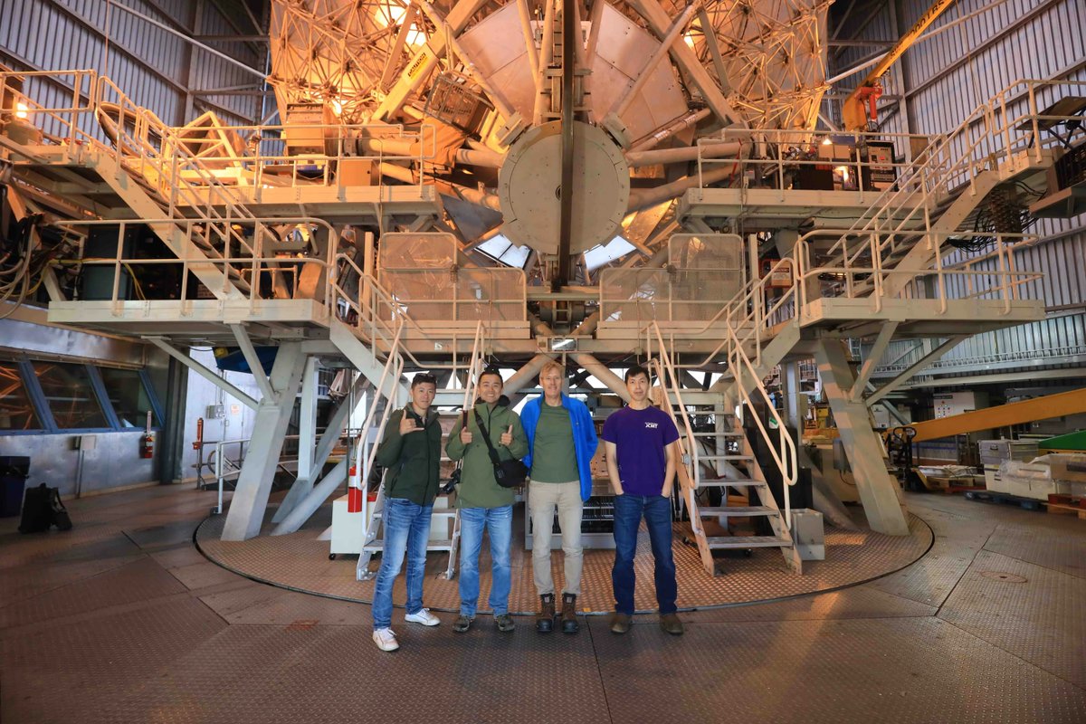 #flashbackfriday to mid-August when JCMT staff were interviewed for "The Borderless World", an award-winning program from one of the leading broadcasting companies in Taiwan, SETTV. Pictured are Dan Bintley and Kuan-Yu Liu alongside Mr. Po Chi Liu and Correspondent Marcos Shiang.