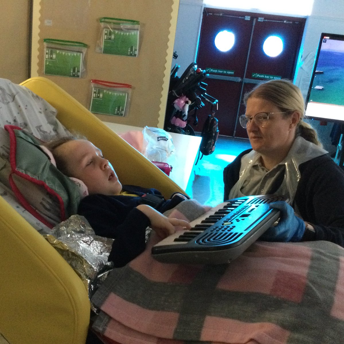 Craighalbert's tweet photo. Our music therapy sessions with @nordoffrobbins offer ways for the children to be expressive, develop their communication skills, encourage creative play and increase self-awareness while making great music.

#Music #Communication #Expersion #School https://t.co/T2zgt9LV9p