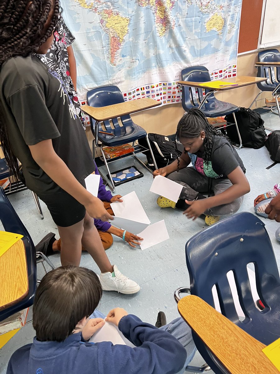 I’ve had a great time teaching <a href="/SJHSwarriors/">Senatobia Middle School</a> 7th graders about the importance of teamwork! They had to work together to build towers out of 20 sheets of paper! #teamworkmakesthedreamwork #theWarriorWay