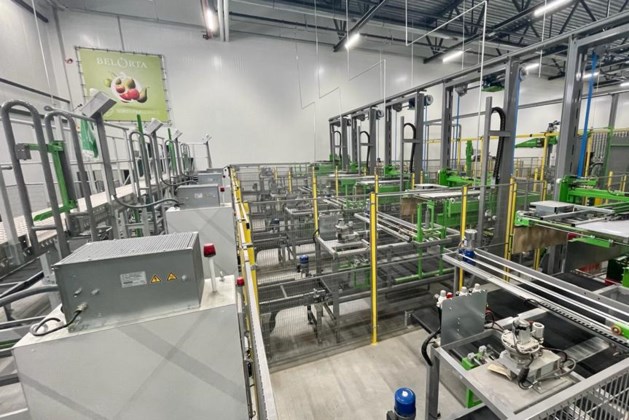 hbvl's tweet photo. Appelen en peren worden voortaan automatisch gesorteerd in Borgloon: “Uniek in Europa” https://t.co/qEB8eLQ9tq https://t.co/F311xxjPKt