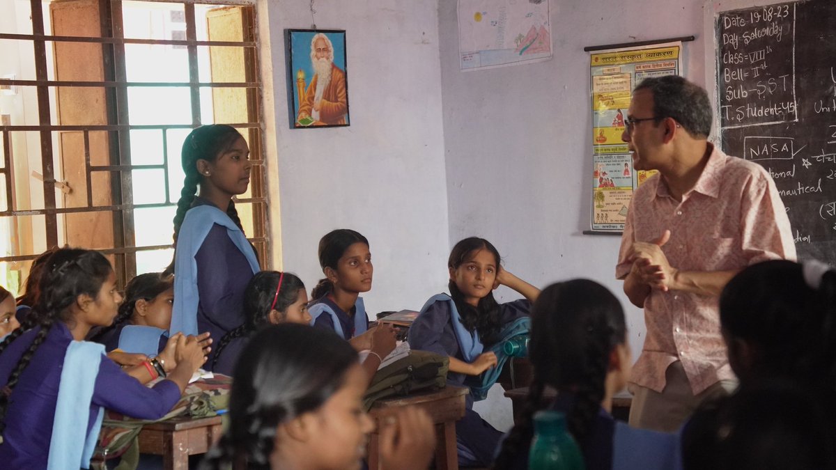 EdJusticeIndia's tweet photo. The primary focus of this gathering revolved around delivering career guidance to 7th &amp; 8th grade students at Mirchaibari Middle School in #Katihar
#EducationForAll #EducationMatters #equityineducation #education https://t.co/5kqdDZjFJM