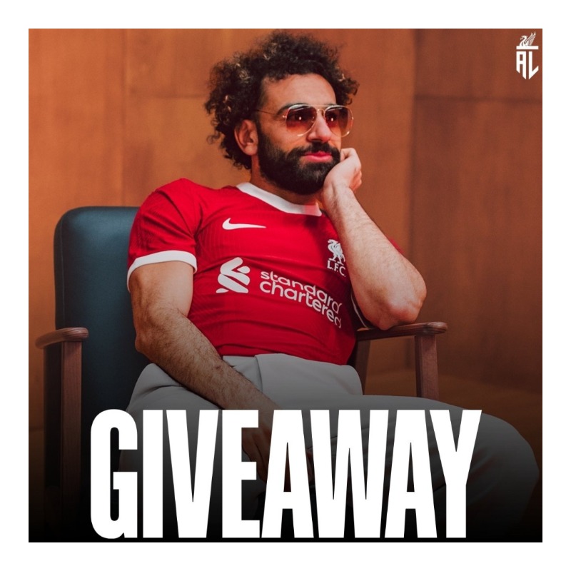 AnythingLFC_'s tweet photo. 👕 COMPETITION: If Mo Salah scores first, Liverpool win &amp; BTTS vs Newcastle, we'll giveaway the brand new Liverpool home kit 😍

To enter:
1⃣ RT this tweet ✅
2⃣ Follow @AnythingLFC_ ✅

Winner announced after the game, good luck! 👊 #LFC