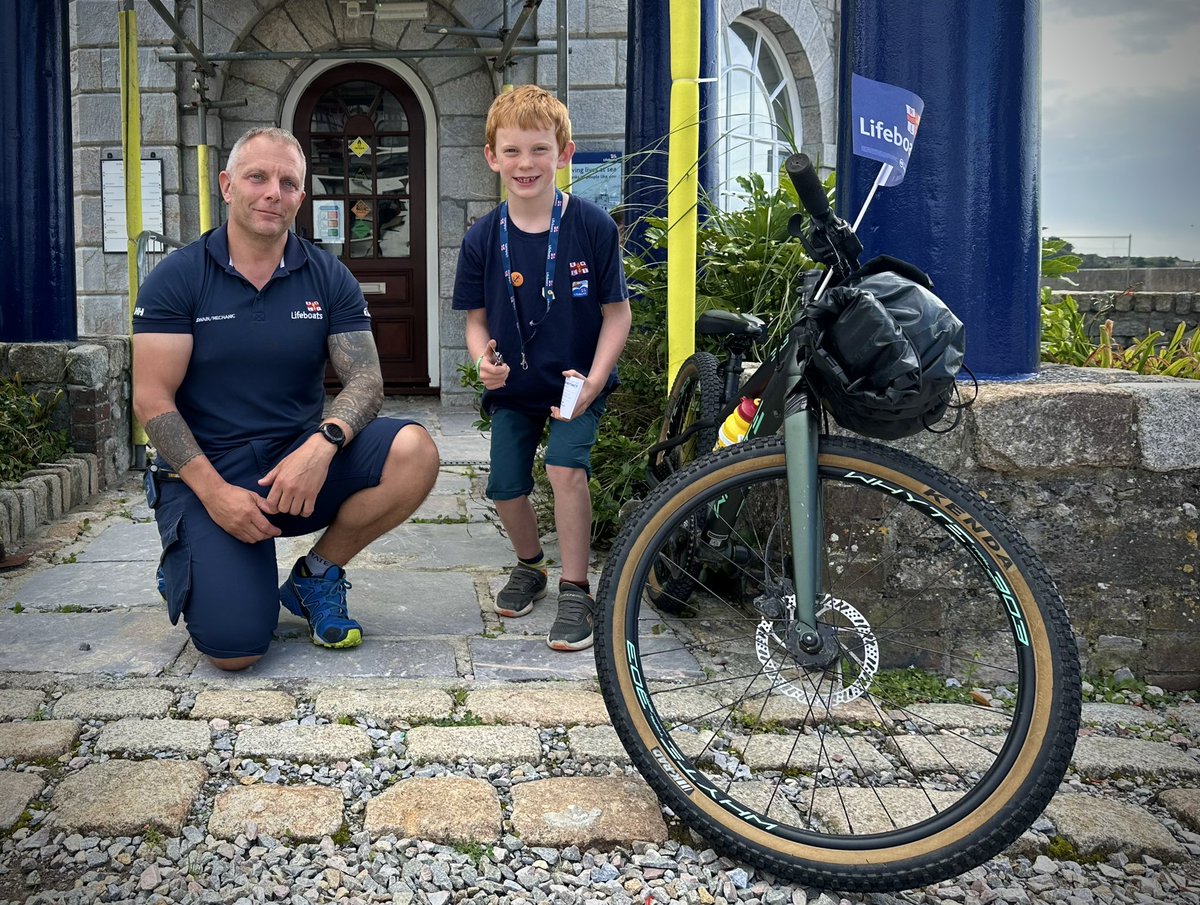 Henry is 7 years old and has wanted to be a crew member since he was 2. Until Henry is old enough to join the crew he has decided to raise money for the @RNLI Good luck Henry 🚴 If you would like to help Henry justgiving.com/page/henrys-de…