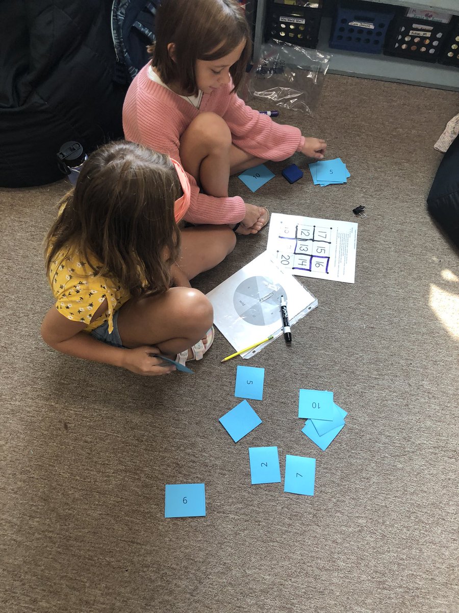 SalmonRoom2A's tweet photo. Fresh third graders already rocking math centers! #WCconnects @WestCler #Merwin https://t.co/ojZ2U0URtI
