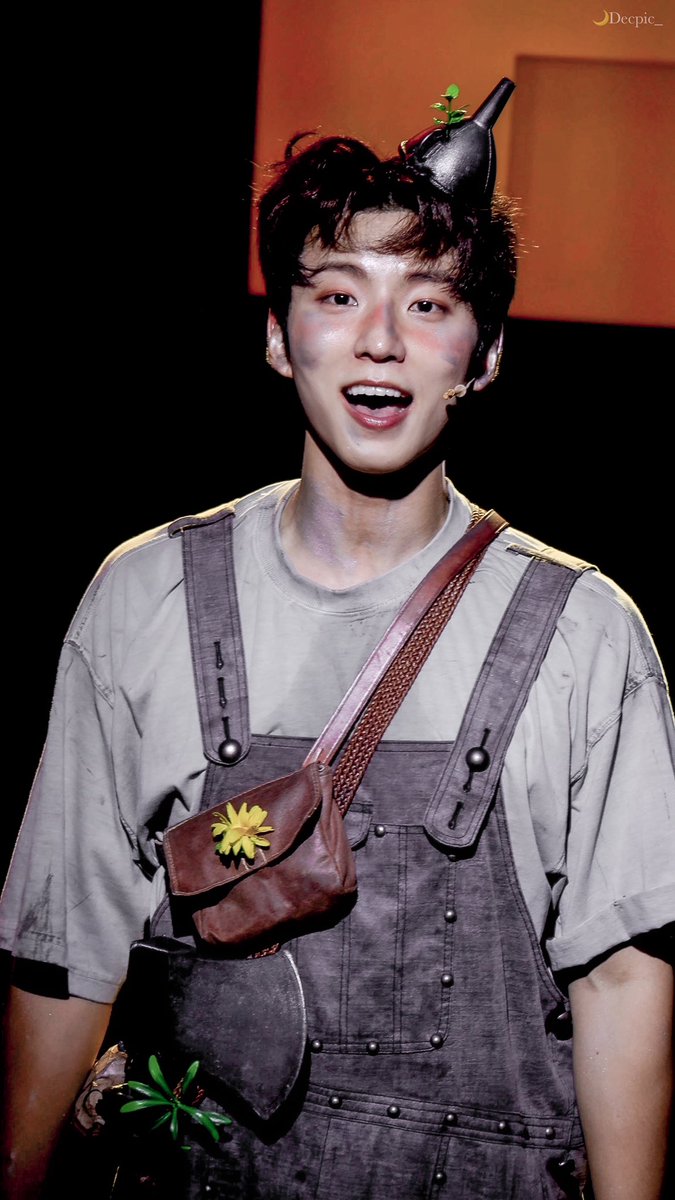 Decpic_'s tweet photo. 230824 오즈 스페셜커튼콜 | 눈을 가리면

양철 • 윤은오

나비를 찾아 내 소원을 이룰 수 있을까 https://t.co/C1ZssPOZjD