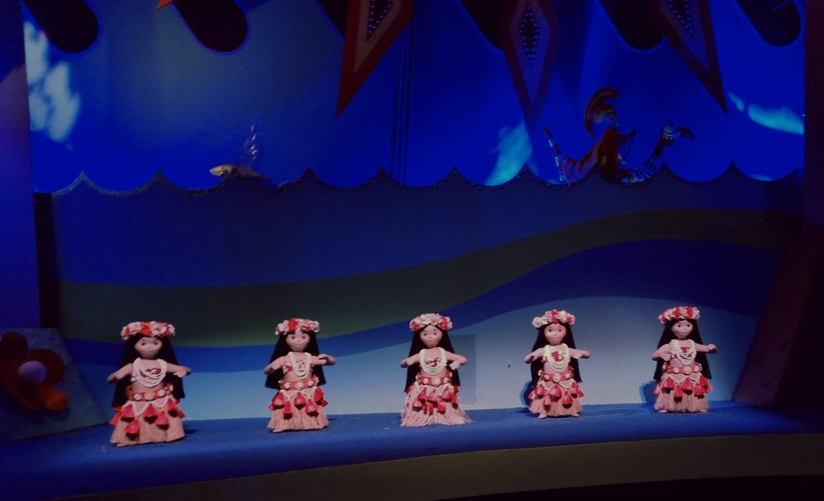 JoseGL82's tweet photo. Un saludo de tus Polinésicas Epilépticas #WDW #IASM @chemagicES https://t.co/bpbaIy4t9L