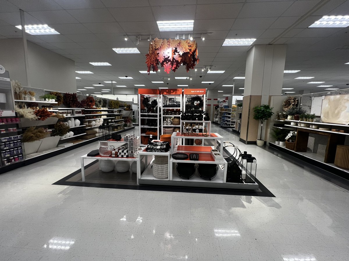 Estefany Fulgencio (@estefanyfulgen1) on Twitter photo Shoutout to GM team member April for an amazing set up for this years home innovation Halloween set. #Harlemtarget #Halloween2023 <a href="/JoseStarTgT/">Jose Estrella</a> @NicoleTonnessen <a href="/EmpressTkia/">Tamkia Currie</a> Shoutout to GM team member April for an amazing set up for this years home innovation Halloween set. #Harlemtarget #Halloween2023 <a href="/JoseStarTgT/">Jose Estrella</a> @NicoleTonnessen <a href="/EmpressTkia/">Tamkia Currie</a>