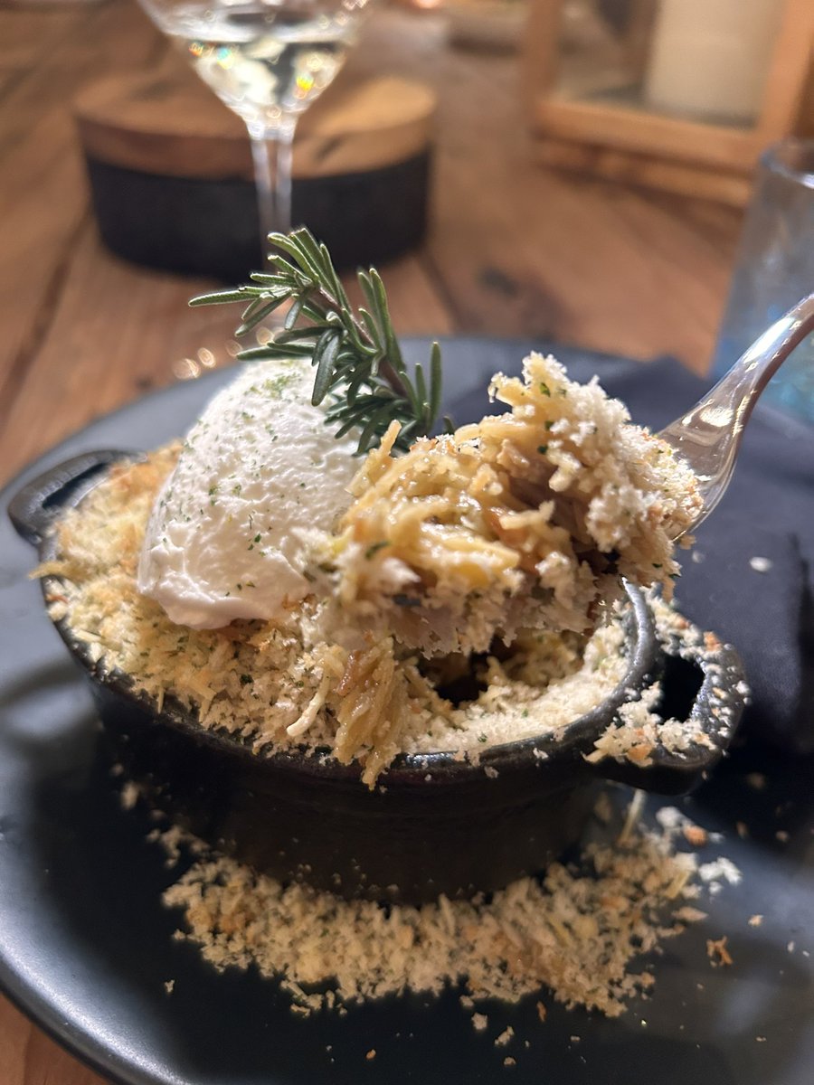 cmexicana's tweet photo. Este Fideo seco con asado verde, chicharrón y jocoque es un verdadero poema. En el restaurante Nido, al interior de la vinícola #Parvada en #Parras #Coahuila https://t.co/sxGOfAFQB9