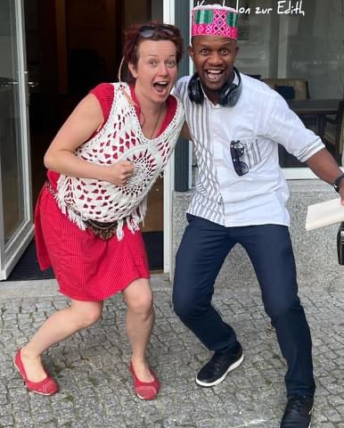 thug_mamadou's tweet photo. #Djoumah_Mubarack❤️ 

<< Si tu critique une personne sans vraiment la connaître, c’est comme parler d’un livre sans l’avoir lu…>>

 Mes photos de touriste de la ville de Berlin en Allemagne donc en route pour Bruxelles pour le festival #Mahin Belgique le samedi 26 Août 2023. https://t.co/phLqzS7p4R