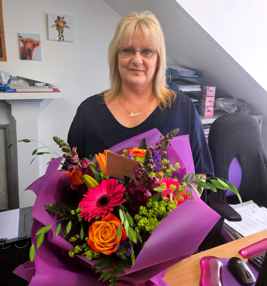 🎉 🎉 🎉 Congratulations 🎉 🎉 🎉
Well done to our Susan Bloczynski who has gained her residential conveyancing paralegal qualification. 
#Paralegal #Newlyqualified #MunroNoble