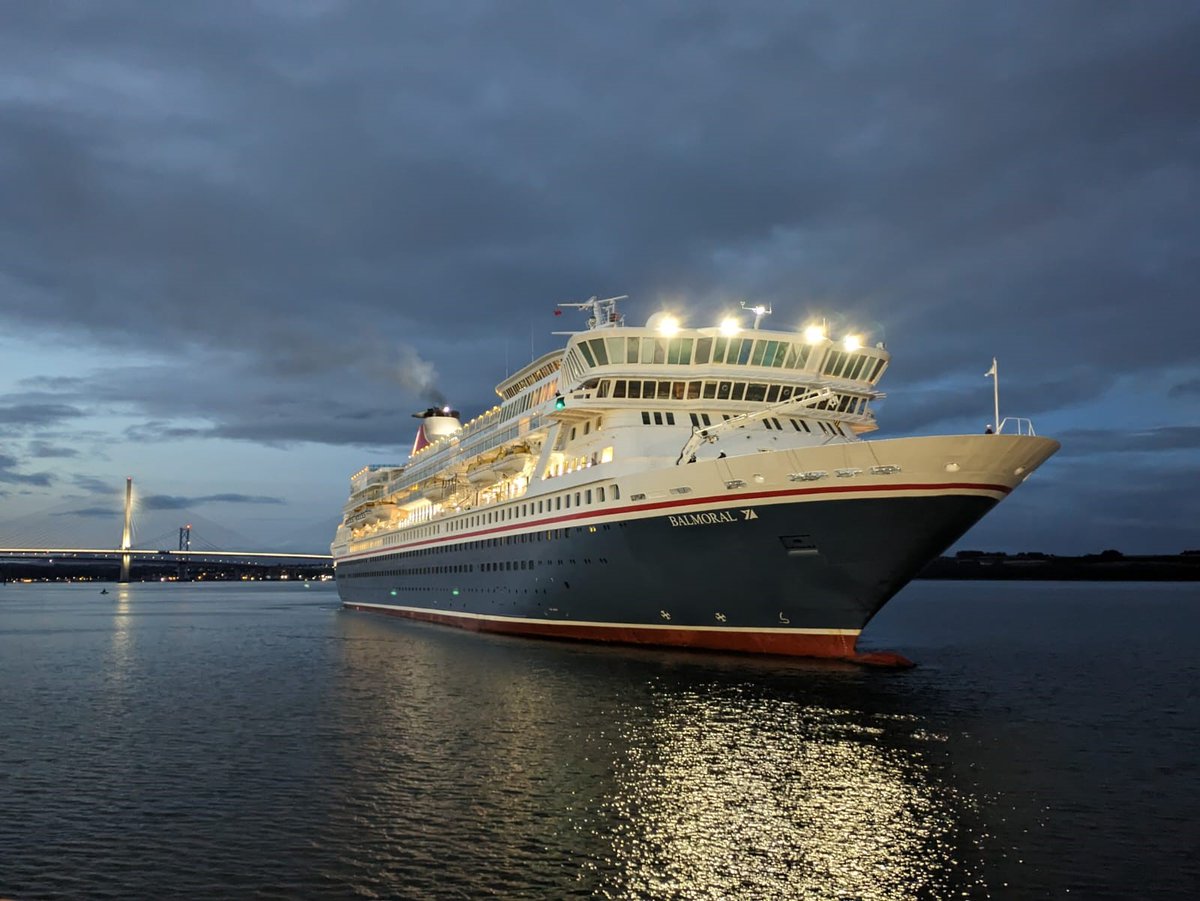 CapitalCruising tweet media