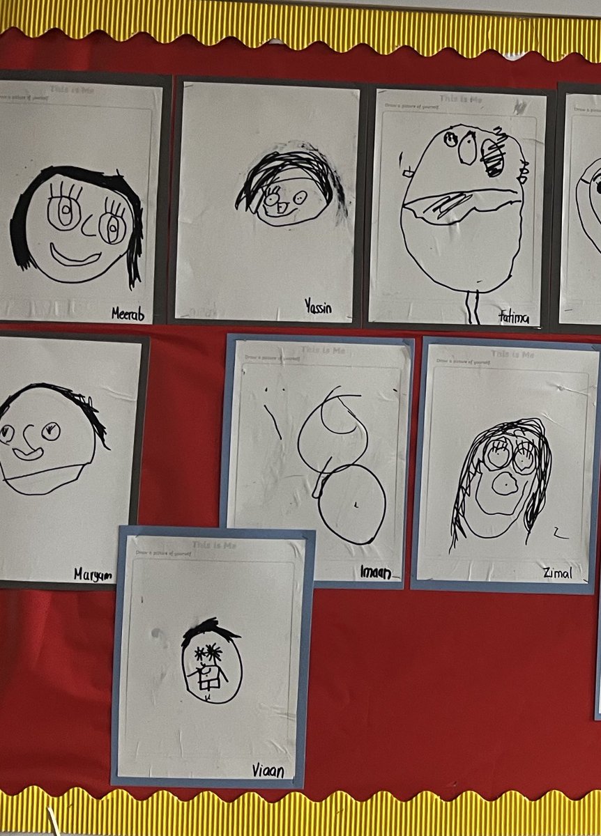 ibroxprimary's tweet image. We all smile in the same language 😁#Selfpotraits #Differentbutunique #EXA ✍🏼