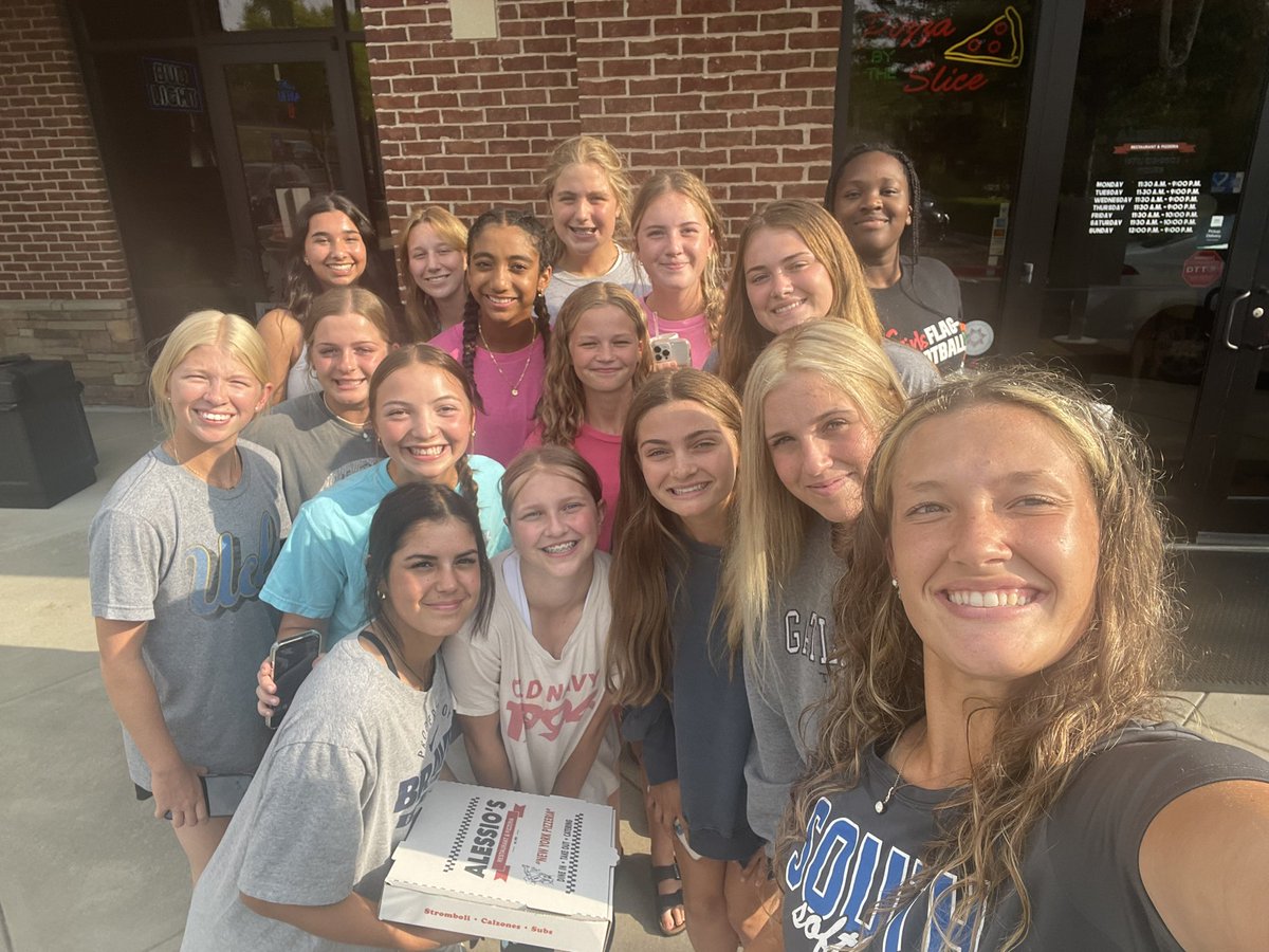 Some of our athletes  at Alessio's Restaurant & Pizzeria in preparation for the beginning of region play next week !  We are missing a few but they are building bonds outside of the field to play for each other.  #noiinteam