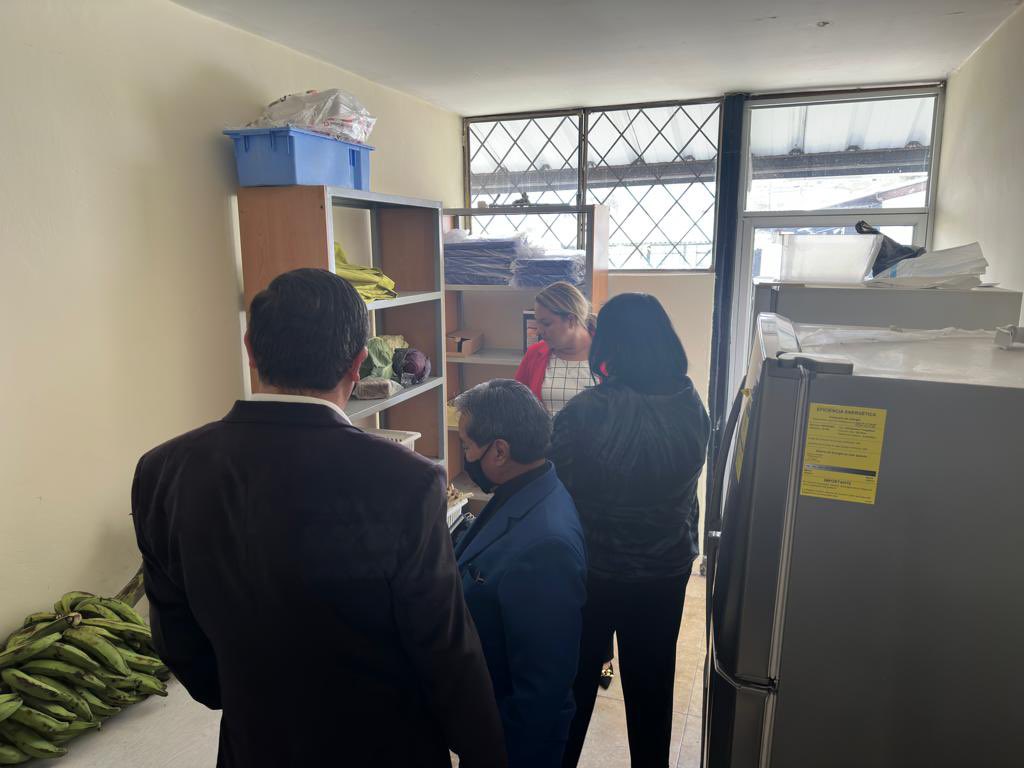 RinaCampainB's tweet photo. Llegamos hasta el Centro Diurno Mena 2 que atiende a 60 personas con discapacidad. Conversamos con la comunidad para conocer de primera mano si se sienten satisfechos con la atención brindada y cuáles son sus necesidades prioritarias.
¡Juntos podemos lograrlo!
@InclusionEc https://t.co/xKQxVWruyJ