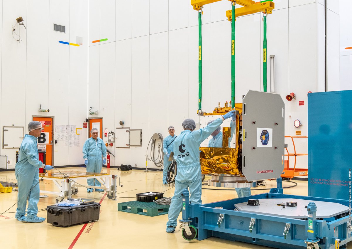 EuropeSpacePort's tweet photo. #Vega

Les deux passagers principaux Triton/FORMOSAT-7R @TASA_Taiwan et THEOS-2 @GISTDA  @Airbus, du vol #VV23 sont en Guyane et ont débuté leur préparation dans les salles blanches du Centre spatial guyanais.

©️ @esa /@CNES /Optique vidéo du CSG https://t.co/bZeeMSsF7b
