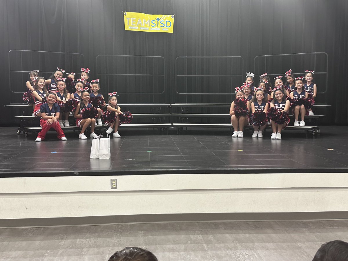 AAmparan_JCE's tweet image. First All Star Awards of the year!! 🥰
❤️🦬💙 #TeamSISD #BuffaloSTRONG #BuffPuff #BuffCHEER