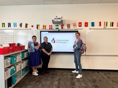 rochellenguyen's tweet photo. Thank you, @CMSCougars, @ClarkChargers, Rex Bell Elementary and @CIS_Nevada for hosting me today. It was an honor to help replenish some supplies for your resource rooms &amp; learn about how #CIS site coordinators engage students &amp; families in #SD3. #nvleg https://t.co/rfoqJCuDfm