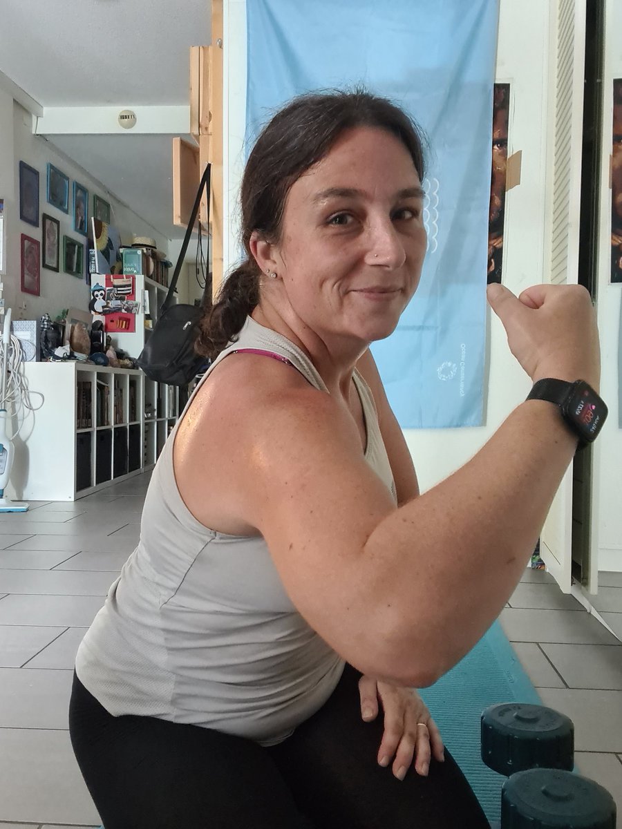 Happy #FlexFriday Peakers and Team 💪
<a href="/MyPeakChallenge/">My Peak Challenge</a> <a href="/SamHeughan/">Sam Heughan</a> <a href="/AOKPeakers/">Acts of Kindness Peakers</a>