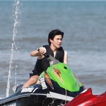 .              2003                                     2004