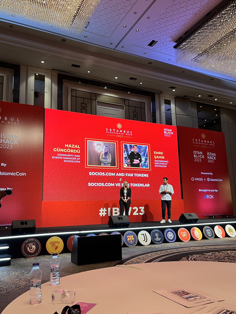 marunblockchain's tweet photo. Marmara Blockchain at @IstanbulBlockWk organization 🙋🏻‍♀️✨ https://t.co/vDjOanJNcS