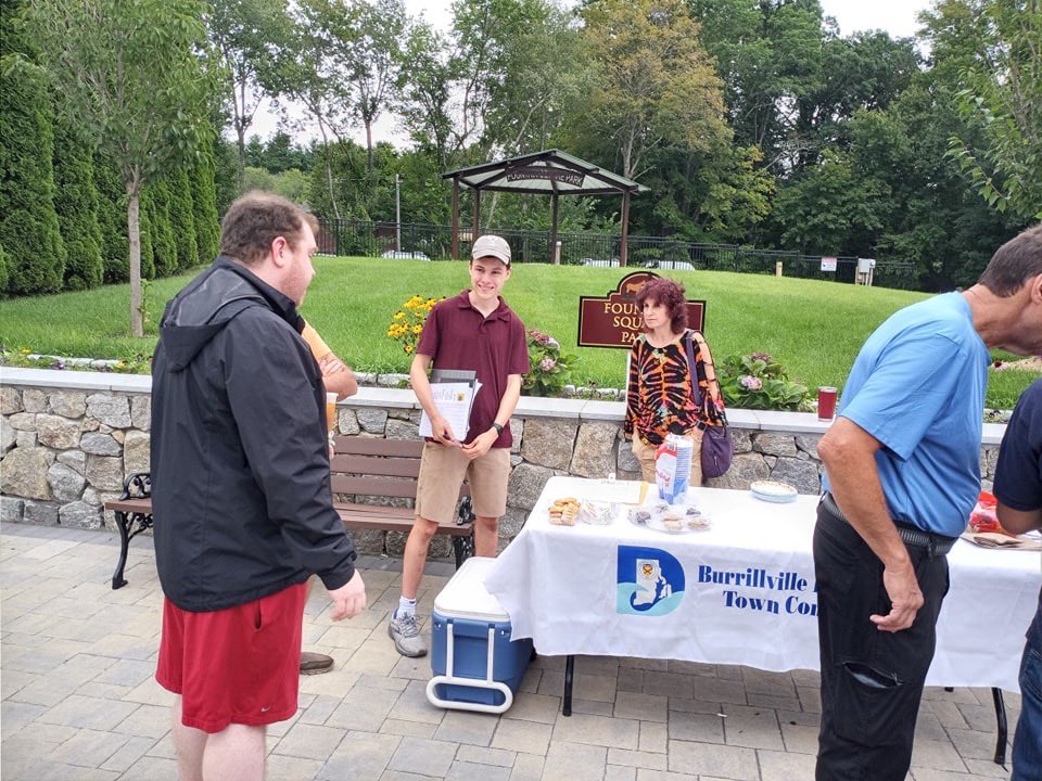 We had a great time with the @BvilleDems Meet & Greet last Saturday! So much fun talking about #RankedChoiceVoting and #depolarizarion with Burrillville #voters and folks from the @RIDWomensCaucus and @RIYoungDems. We even got to meet State Treasurer @JamesDiossa!