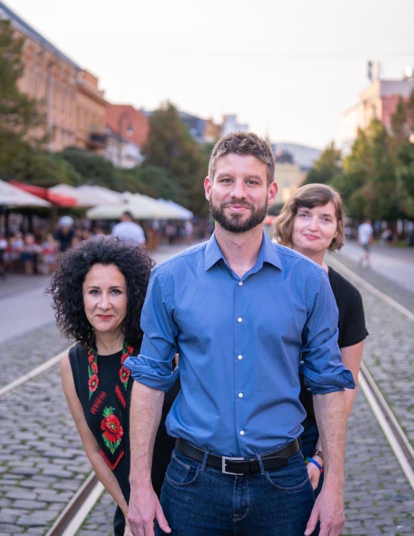 V Košiciach nás môžete stretnúť až do nedele. Zajtra na Pride Košice a v nedeľu na rodinnom pikniku. Teším sa 🏳️‍🌈♥️